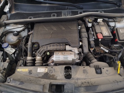 Peugeot 2008 Puretech 100 S&S Active 75 kW (100 CV) 11 Peugeot 2008 Puretech 100 S&S Active 75 kW (100 CV) 11