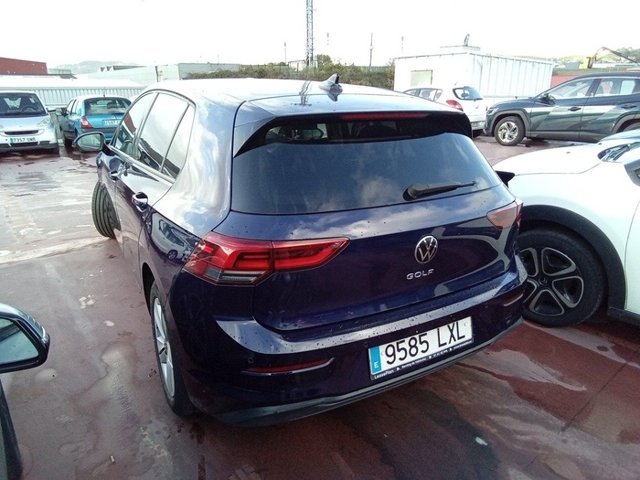 Volkswagen Golf Life 2.0 TDI 85 kW (115 CV) Vehículo usado en Madrid Volkswagen Golf Life 2.0 TDI 85 kW (115 CV) Vehículo usado en Madrid