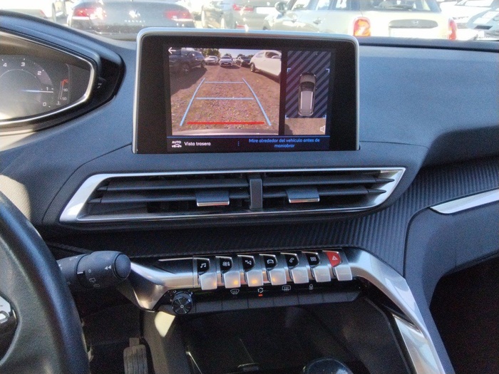 Peugeot 3008 BlueHDi 130 S&S Active Pack 96 kW (130 CV) Vehículo usado en Madrid Peugeot 3008 BlueHDi 130 S&S Active Pack 96 kW (130 CV) Vehículo usado en Madrid