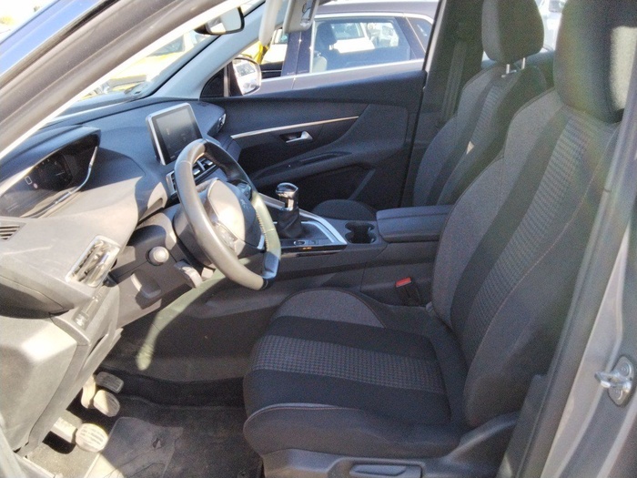 Peugeot 3008 BlueHDi 130 S&S Active Pack 96 kW (130 CV) Vehículo usado en Madrid Peugeot 3008 BlueHDi 130 S&S Active Pack 96 kW (130 CV) Vehículo usado en Madrid