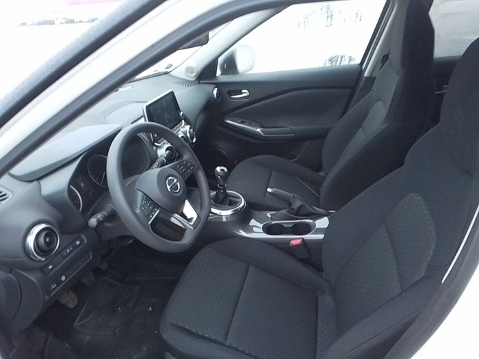 Nissan Juke DIG-T Acenta 84 kW (114 CV) Vehículo usado en Madrid Nissan Juke DIG-T Acenta 84 kW (114 CV) Vehículo usado en Madrid