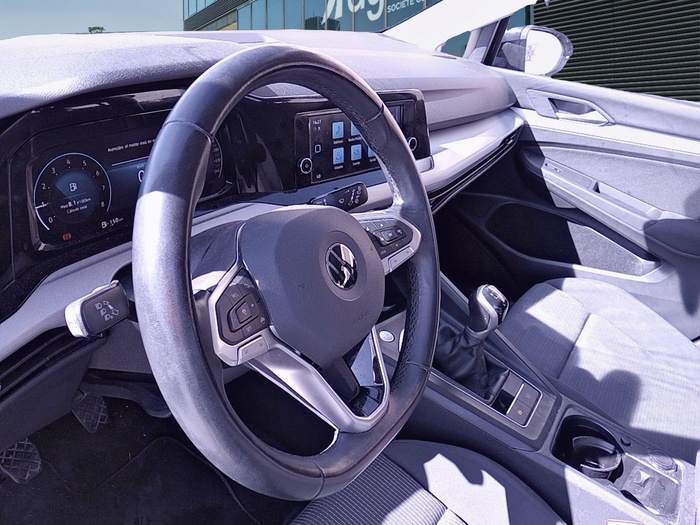 Volkswagen Golf 1.0 TSI 81 kW (110 CV) Vehículo usado en Madrid Volkswagen Golf 1.0 TSI 81 kW (110 CV) Vehículo usado en Madrid