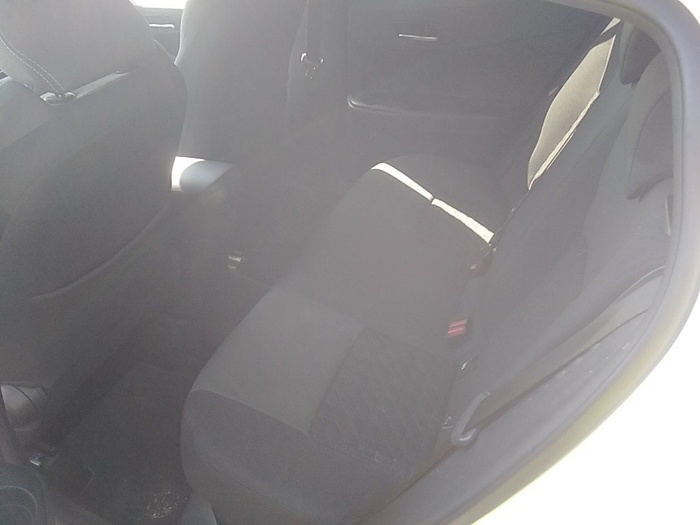 Toyota C-HR 180H Advance 135 kW (184 CV) Vehículo usado en Madrid Toyota C-HR 180H Advance 135 kW (184 CV) Vehículo usado en Madrid