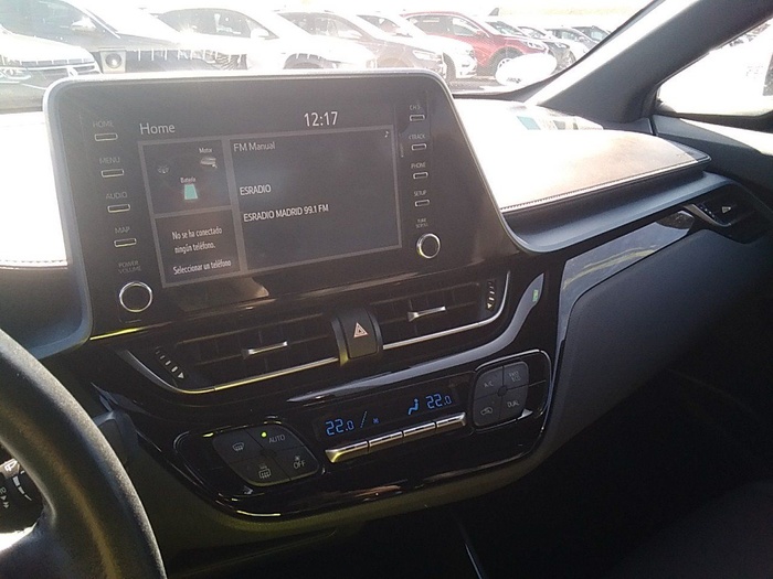 Toyota C-HR 180H Advance 135 kW (184 CV) Vehículo usado en Madrid Toyota C-HR 180H Advance 135 kW (184 CV) Vehículo usado en Madrid