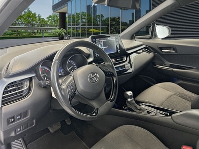 Toyota C-HR 180H Advance 135 kW (184 CV) 7 Toyota C-HR 180H Advance 135 kW (184 CV) 7