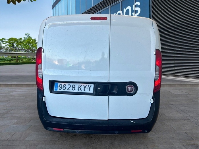Fiat Dobló Cargo 1.4 T-Jet CNG SX 88 kW (120 CV) Vehículo usado en Madrid Fiat Dobló Cargo 1.4 T-Jet CNG SX 88 kW (120 CV) Vehículo usado en Madrid