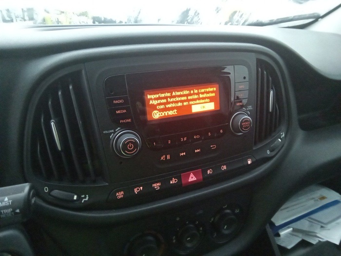 Fiat Dobló Cargo 1.4 T-Jet CNG SX 88 kW (120 CV) Vehículo usado en Madrid Fiat Dobló Cargo 1.4 T-Jet CNG SX 88 kW (120 CV) Vehículo usado en Madrid