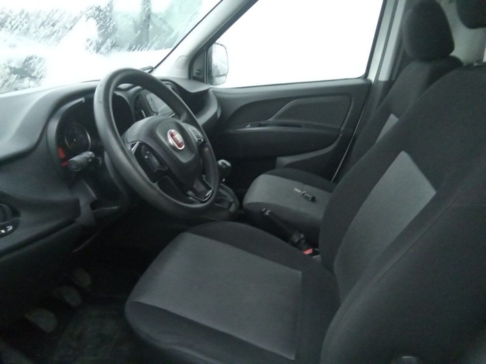 Fiat Dobló Cargo 1.4 T-Jet CNG SX 88 kW (120 CV) Vehículo usado en Madrid Fiat Dobló Cargo 1.4 T-Jet CNG SX 88 kW (120 CV) Vehículo usado en Madrid