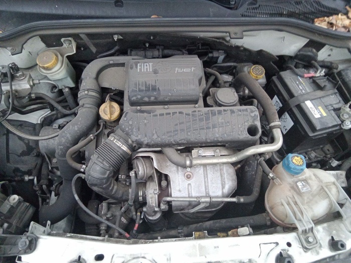 Fiat Dobló Cargo 1.4 T-Jet CNG SX 88 kW (120 CV) Vehículo usado en Madrid Fiat Dobló Cargo 1.4 T-Jet CNG SX 88 kW (120 CV) Vehículo usado en Madrid