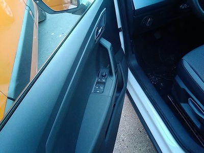 SEAT Arona 1.0 TSI Style Go Eco 81 kW (110 CV) 15 SEAT Arona 1.0 TSI Style Go Eco 81 kW (110 CV) 15