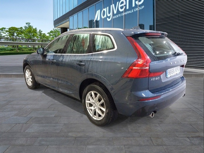 Volvo XC60 T8 Momentum AWD Auto 299 kW (407 CV) Vehículo usado en Madrid Volvo XC60 T8 Momentum AWD Auto 299 kW (407 CV) Vehículo usado en Madrid