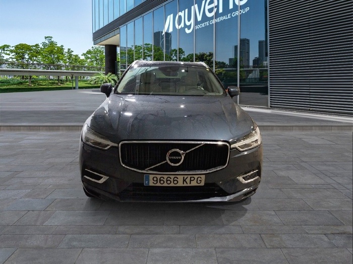 Volvo XC60 T8 Momentum AWD Auto 299 kW (407 CV) Vehículo usado en Madrid Volvo XC60 T8 Momentum AWD Auto 299 kW (407 CV) Vehículo usado en Madrid