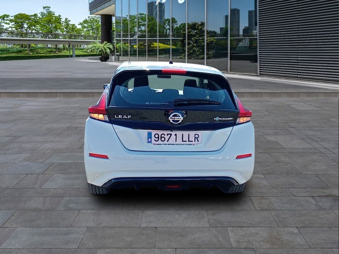 Nissan Leaf 40kWh Acenta 110 kW (150 CV) Vehículo usado en Madrid Nissan Leaf 40kWh Acenta 110 kW (150 CV) Vehículo usado en Madrid