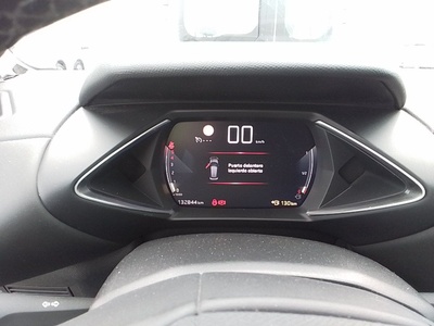 DS DS3 Crossback BlueHDi 110 Bastille 81 kW (110 CV) 13 DS DS3 Crossback BlueHDi 110 Bastille 81 kW (110 CV) 13