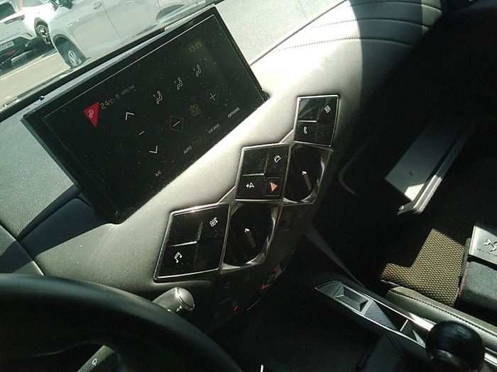 DS DS3 BlueHDi So Chic 81 kW (110 CV) Vehículo usado en Madrid DS DS3 BlueHDi So Chic 81 kW (110 CV) Vehículo usado en Madrid