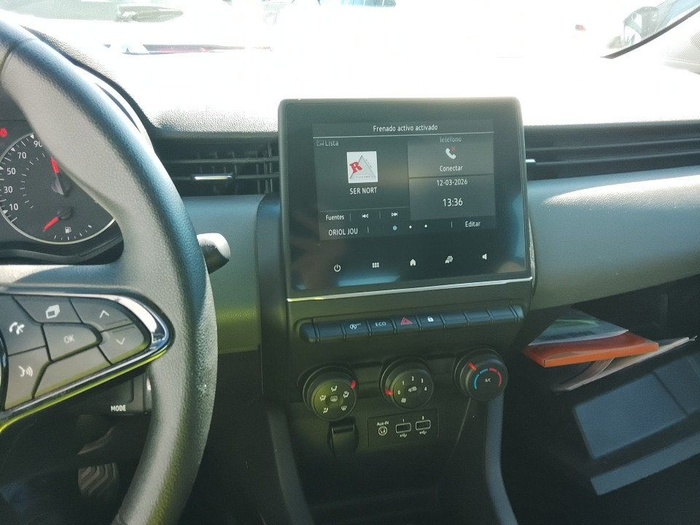 Renault Clio Business Blue dCi 74 kW (100 CV) Vehículo usado en Madrid Renault Clio Business Blue dCi 74 kW (100 CV) Vehículo usado en Madrid