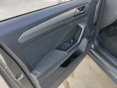 Volkswagen T-Roc Advance 1.5 TSI 110 kW (150 CV) DSG 13 Volkswagen T-Roc Advance 1.5 TSI 110 kW (150 CV) DSG 13