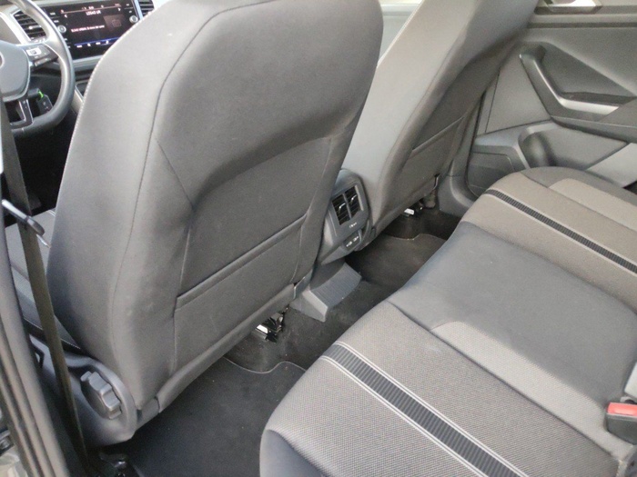 Volkswagen T-Roc Advance 1.5 TSI 110 kW (150 CV) DSG Vehículo usado en Madrid Volkswagen T-Roc Advance 1.5 TSI 110 kW (150 CV) DSG Vehículo usado en Madrid