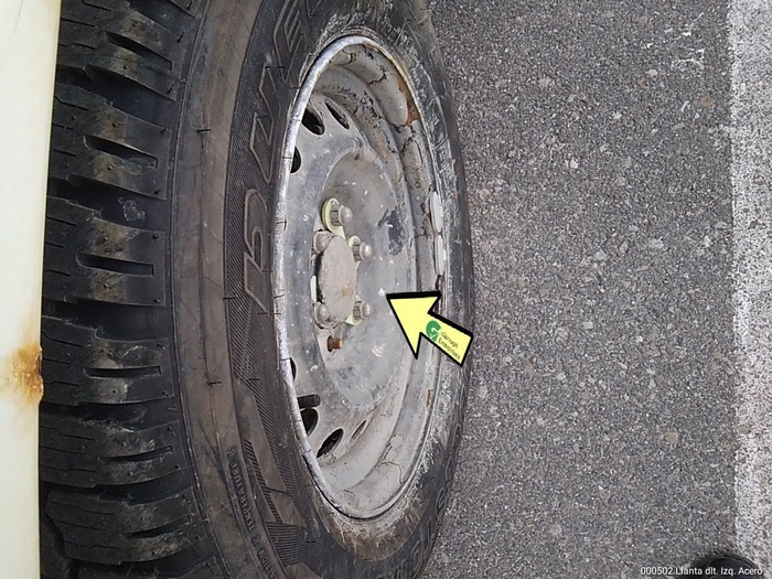 Toyota Hilux 2.4 D-4D Doble Cabina GX 110 kW (150 CV) Vehículo usado en Madrid Toyota Hilux 2.4 D-4D Doble Cabina GX 110 kW (150 CV) Vehículo usado en Madrid