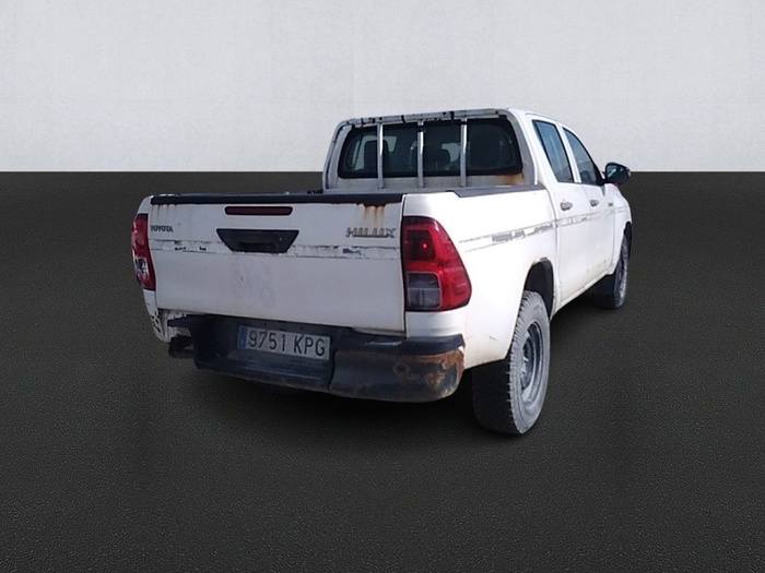 Toyota Hilux 2.4 D-4D Doble Cabina GX 110 kW (150 CV) Vehículo usado en Madrid Toyota Hilux 2.4 D-4D Doble Cabina GX 110 kW (150 CV) Vehículo usado en Madrid