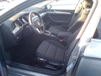 Volkswagen Passat Variant Executive 1.5 TSI 110 kW (150 CV) DSG 13 Volkswagen Passat Variant Executive 1.5 TSI 110 kW (150 CV) DSG 13