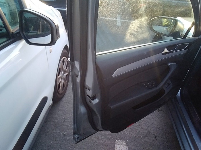 Volkswagen Passat Variant Executive 1.5 TSI 110 kW (150 CV) DSG Vehículo usado en Madrid Volkswagen Passat Variant Executive 1.5 TSI 110 kW (150 CV) DSG Vehículo usado en Madrid