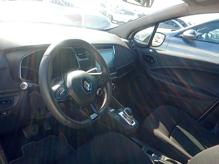 Renault Zoe Life 80 kW R110 Bateria 40kWh 79 kW (108 CV) Vehículo usado en Madrid Renault Zoe Life 80 kW R110 Bateria 40kWh 79 kW (108 CV) Vehículo usado en Madrid