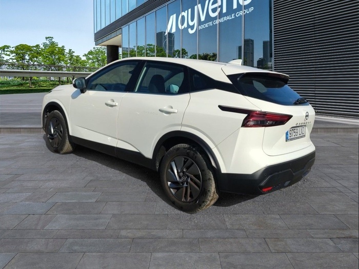 Nissan Qashqai DIG-T 140 mHEV Acenta 4x2 103 kW (140 CV) Vehículo usado en Madrid Nissan Qashqai DIG-T 140 mHEV Acenta 4x2 103 kW (140 CV) Vehículo usado en Madrid