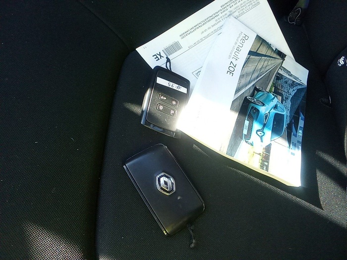 Renault Zoe Life 80 kW R110 Bateria 40kWh 79 kW (108 CV) Vehículo usado en Madrid Renault Zoe Life 80 kW R110 Bateria 40kWh 79 kW (108 CV) Vehículo usado en Madrid