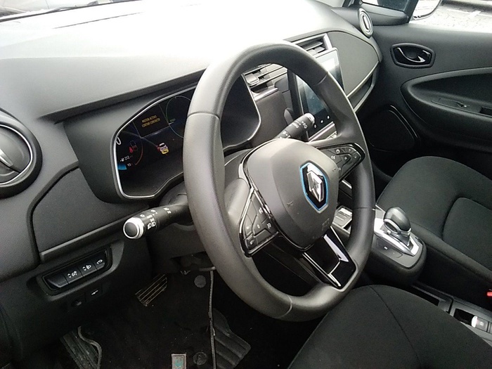 Renault Zoe Life 80 kW R110 Bateria 40kWh 79 kW (108 CV) Vehículo usado en Madrid Renault Zoe Life 80 kW R110 Bateria 40kWh 79 kW (108 CV) Vehículo usado en Madrid