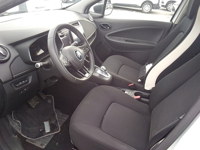 Renault Zoe Life 80 kW R110 Bateria 40kWh 79 kW (108 CV) Vehículo usado en Madrid Renault Zoe Life 80 kW R110 Bateria 40kWh 79 kW (108 CV) Vehículo usado en Madrid