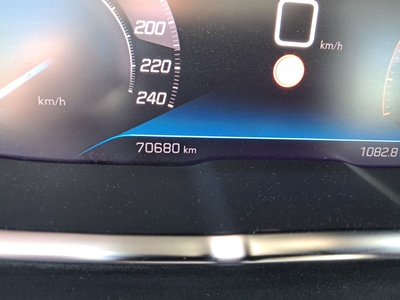 Peugeot 3008 BlueHDi 130 S&S Active Pack 96 kW (130 CV) 13 Peugeot 3008 BlueHDi 130 S&S Active Pack 96 kW (130 CV) 13