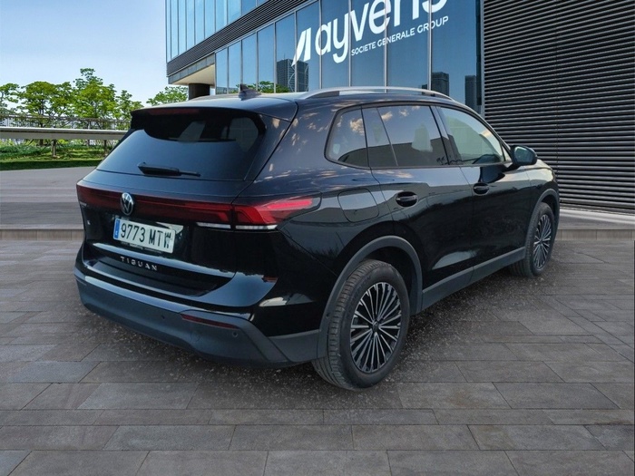 Volkswagen Tiguan Life 2.0 TDI 110 kW (150 CV) DSG Vehículo usado en Madrid Volkswagen Tiguan Life 2.0 TDI 110 kW (150 CV) DSG Vehículo usado en Madrid