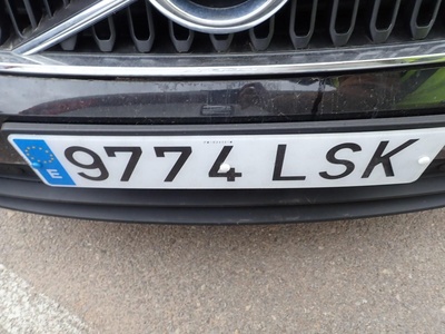 Volvo XC40 T2 Momentum Core 95 kW (129 CV) 11 Volvo XC40 T2 Momentum Core 95 kW (129 CV) 11