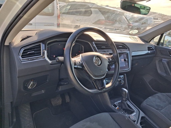 Volkswagen Tiguan Sport 2.0 TDI 4Motion 110 kW (150 CV) DSG Vehículo usado en Madrid Volkswagen Tiguan Sport 2.0 TDI 4Motion 110 kW (150 CV) DSG Vehículo usado en Madrid