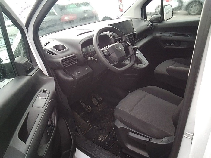 Citroen Berlingo Combi BlueHDi 100 S&S Talla M You 75 kW (102 CV) Vehículo usado en Madrid Citroen Berlingo Combi BlueHDi 100 S&S Talla M You 75 kW (102 CV) Vehículo usado en Madrid