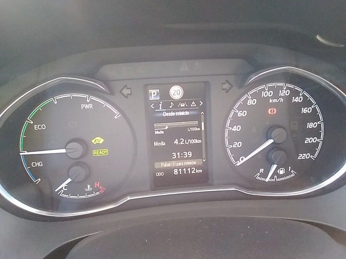 Toyota Yaris 1.5 100H Active 74 kW (100 CV) Vehículo usado en Madrid Toyota Yaris 1.5 100H Active 74 kW (100 CV) Vehículo usado en Madrid