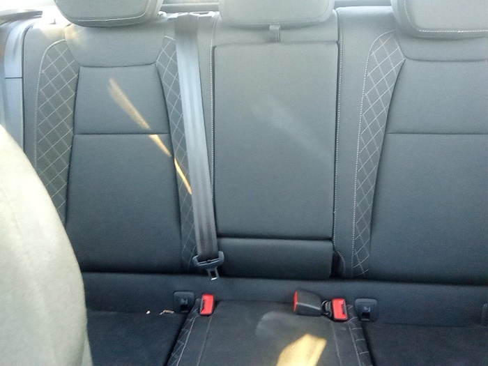 Skoda Karoq 2.0 TDI Ambition 4X4 DSG 110 kW (150 CV) Vehículo usado en Madrid Skoda Karoq 2.0 TDI Ambition 4X4 DSG 110 kW (150 CV) Vehículo usado en Madrid