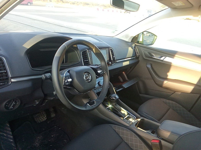 Skoda Karoq 2.0 TDI Ambition 4X4 DSG 110 kW (150 CV) Vehículo usado en Madrid Skoda Karoq 2.0 TDI Ambition 4X4 DSG 110 kW (150 CV) Vehículo usado en Madrid