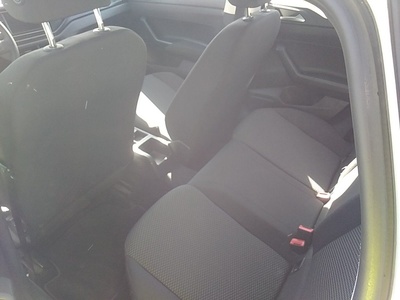 Volkswagen Polo Edition 1.6 TDI 59 kW (80 CV) 14 Volkswagen Polo Edition 1.6 TDI 59 kW (80 CV) 14