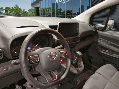 Toyota Proace City 1.5 D VX L1 75 kW (102 CV) 7 Toyota Proace City 1.5 D VX L1 75 kW (102 CV) 7