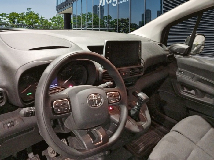 Toyota Proace City 1.5 D VX L1 75 kW (102 CV) Vehículo usado en Madrid Toyota Proace City 1.5 D VX L1 75 kW (102 CV) Vehículo usado en Madrid