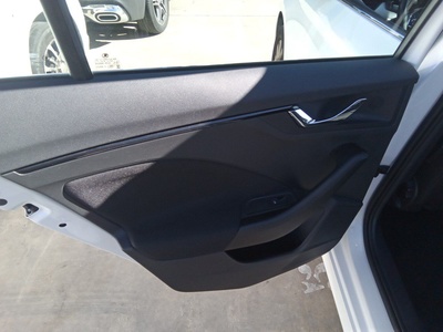 Skoda Kamiq 1.0 TSI Ambition DSG 81 kW (110 CV) 10 Skoda Kamiq 1.0 TSI Ambition DSG 81 kW (110 CV) 10