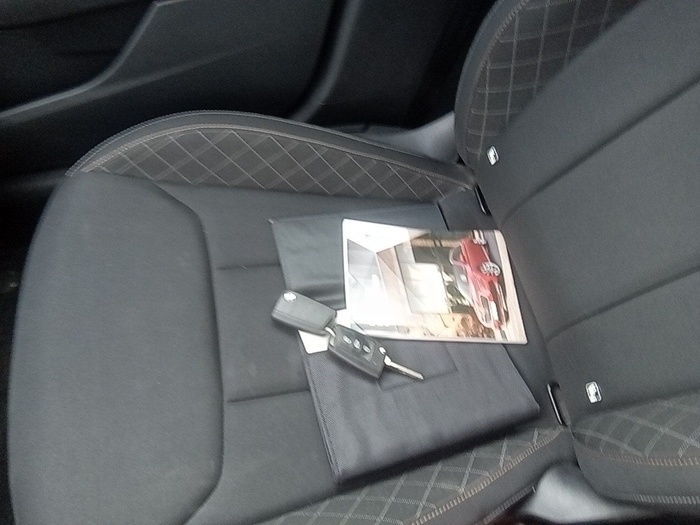 Skoda Kamiq 1.0 TSI Ambition DSG 81 kW (110 CV) Vehículo usado en Madrid Skoda Kamiq 1.0 TSI Ambition DSG 81 kW (110 CV) Vehículo usado en Madrid