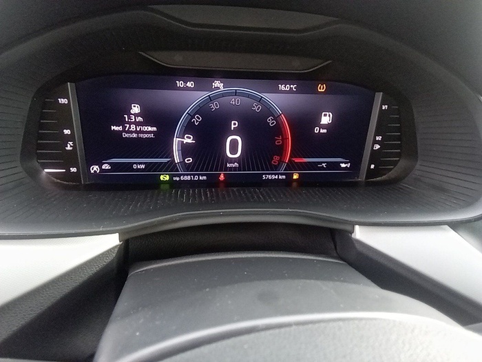 Skoda Kamiq 1.0 TSI Ambition DSG 81 kW (110 CV) Vehículo usado en Madrid Skoda Kamiq 1.0 TSI Ambition DSG 81 kW (110 CV) Vehículo usado en Madrid