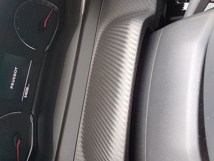 Peugeot 2008 BlueHDi 110 S&S Active Pack 81 kW (110 CV) Vehículo usado en Madrid Peugeot 2008 BlueHDi 110 S&S Active Pack 81 kW (110 CV) Vehículo usado en Madrid