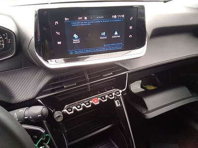 Peugeot 2008 BlueHDi 110 S&S Active Pack 81 kW (110 CV) 14 Peugeot 2008 BlueHDi 110 S&S Active Pack 81 kW (110 CV) 14