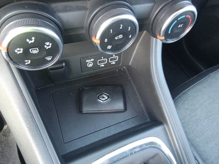 Renault Captur Intens TCe GLP 74 kW (100 CV) Vehículo usado en Madrid Renault Captur Intens TCe GLP 74 kW (100 CV) Vehículo usado en Madrid