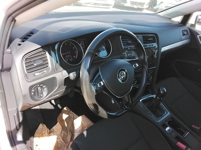 Volkswagen Golf Ready2Go 1.0 TSI 85 kW (115 CV) Vehículo usado en Madrid Volkswagen Golf Ready2Go 1.0 TSI 85 kW (115 CV) Vehículo usado en Madrid