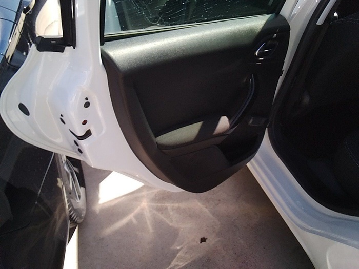 Peugeot 208 PureTech 82 S&S Active 60 kW (82 CV) Vehículo usado en Madrid Peugeot 208 PureTech 82 S&S Active 60 kW (82 CV) Vehículo usado en Madrid